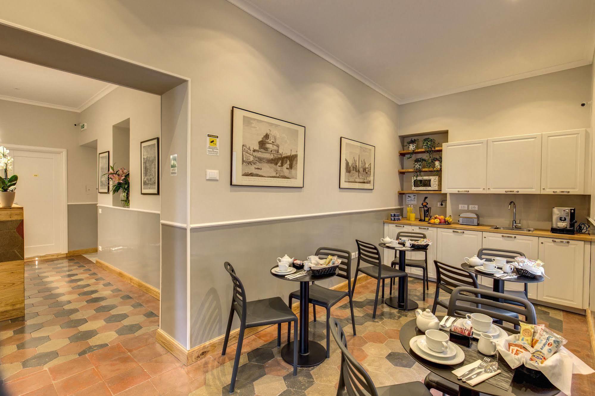 Tlv Navona 3* Rom